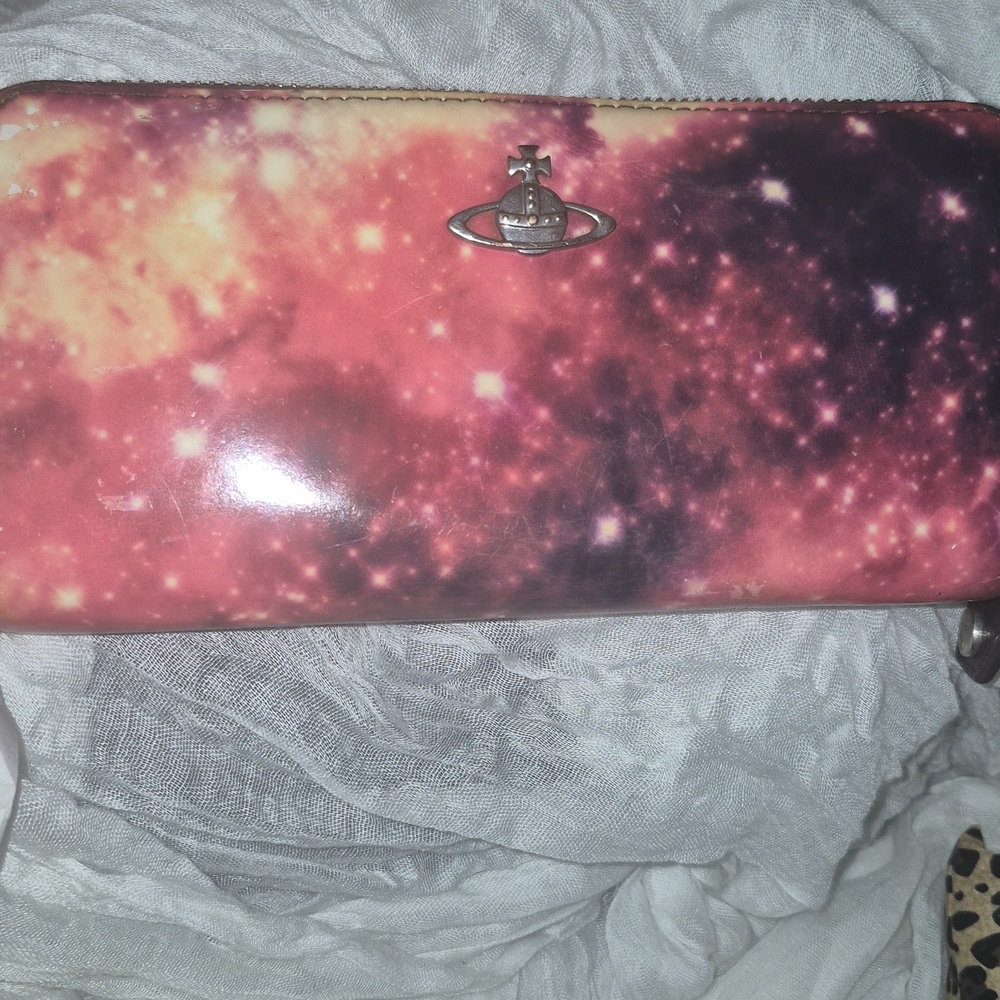 Vivienne Westwood Galaxy Patent Zip Wallet - Pink / Purple
